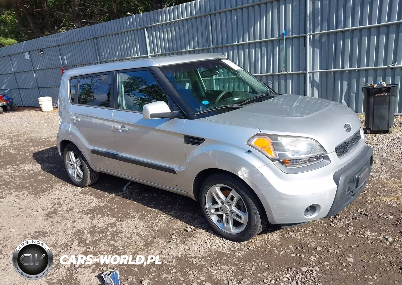 2011 Kia Soul +