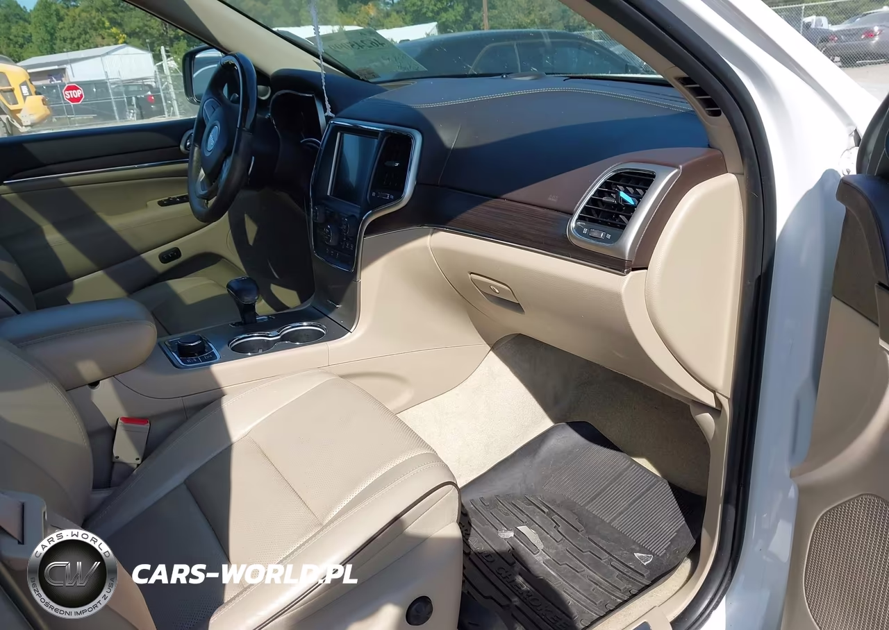 2015 Jeep Grand Cherokee Overland VIN:1C4RJFCG9FC663770 - 5