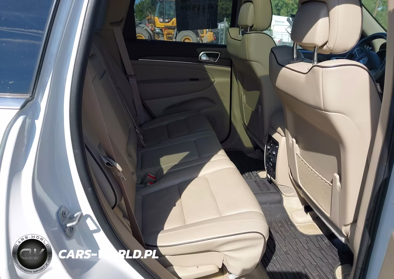 2015 Jeep Grand Cherokee Overland VIN:1C4RJFCG9FC663770 - 8