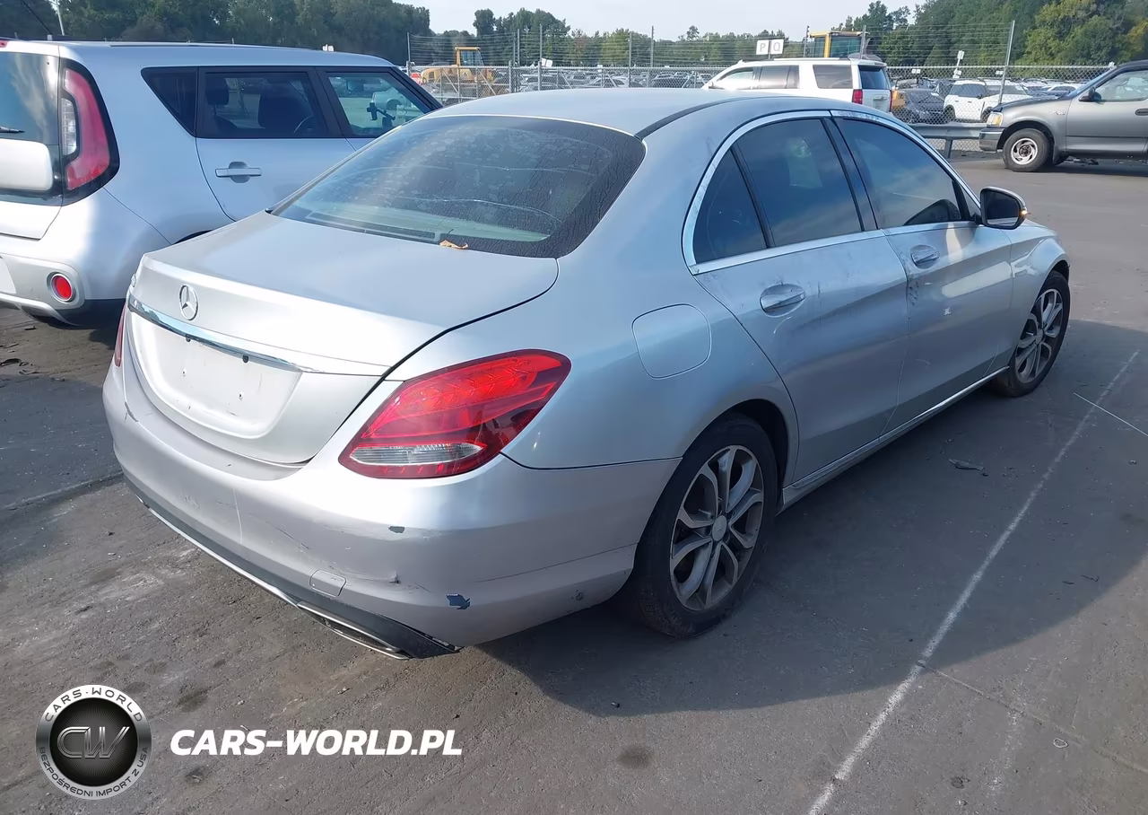 2016 Mercedes-Benz C 300 VIN:55SWF4JB4GU125576 - 4