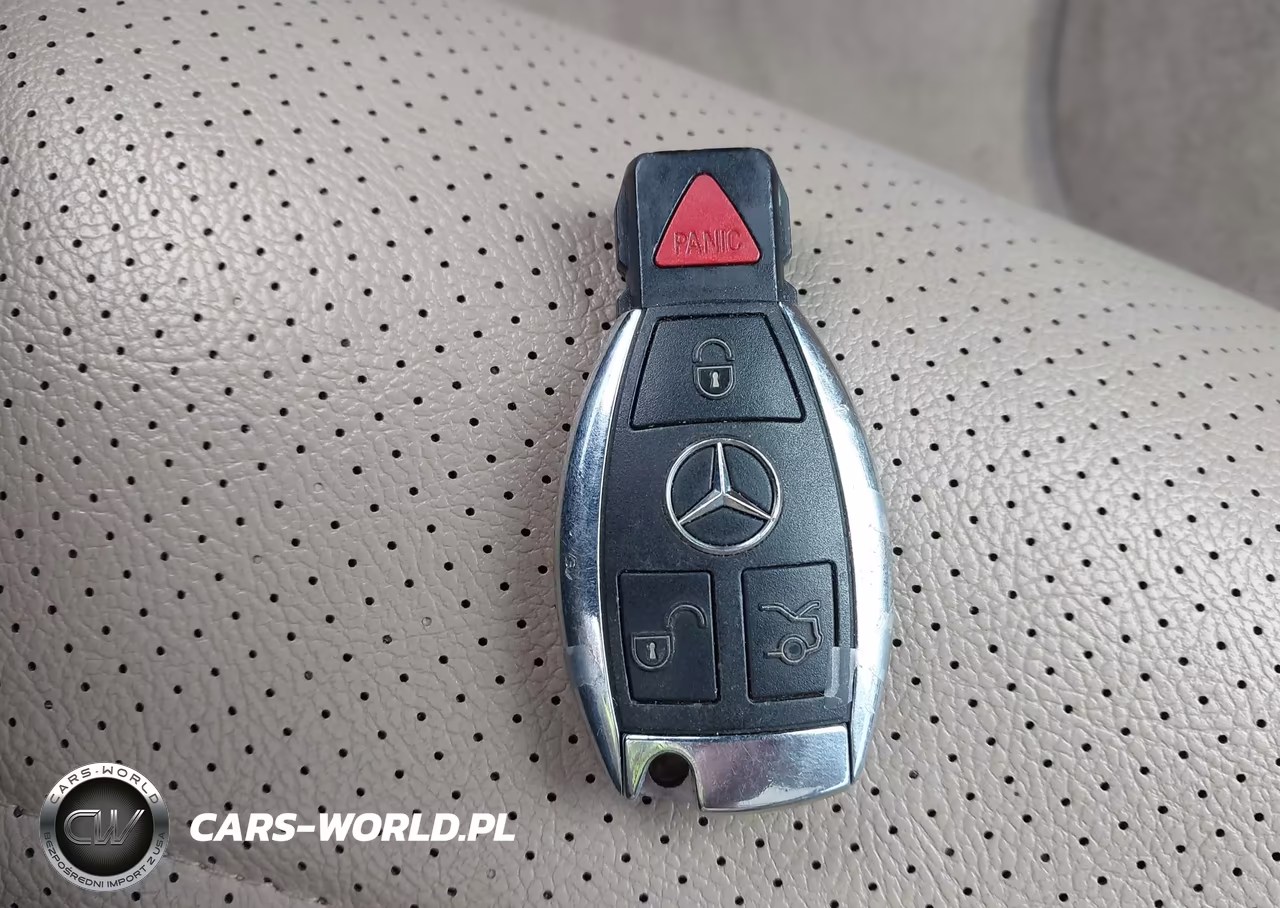 2012 Mercedes-Benz C 350 Sport 4Matic VIN:WDDGJ8JB2CF898571 - 11