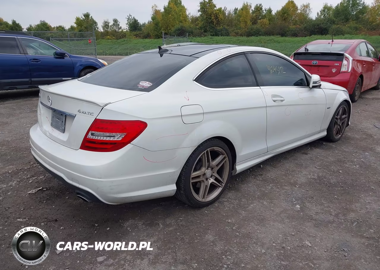 2012 Mercedes-Benz C 350 Sport 4Matic VIN:WDDGJ8JB2CF898571 - 4