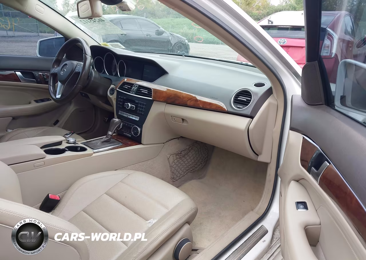 2012 Mercedes-Benz C 350 Sport 4Matic VIN:WDDGJ8JB2CF898571 - 5