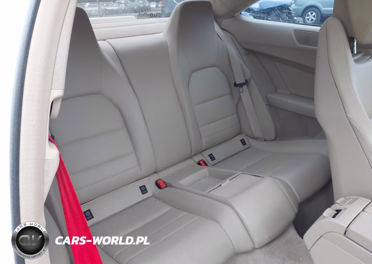 2012 Mercedes-Benz C 350 Sport 4Matic VIN:WDDGJ8JB2CF898571 - 8