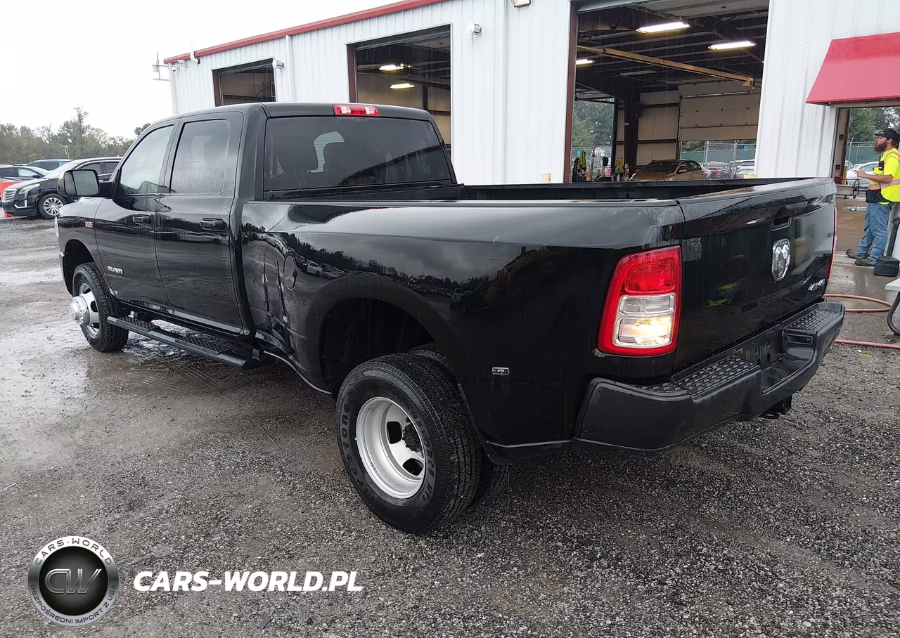 2021 Ram 3500 Tradesman 4X4 8' Box VIN:3C63RRGJXMG665695 - 3