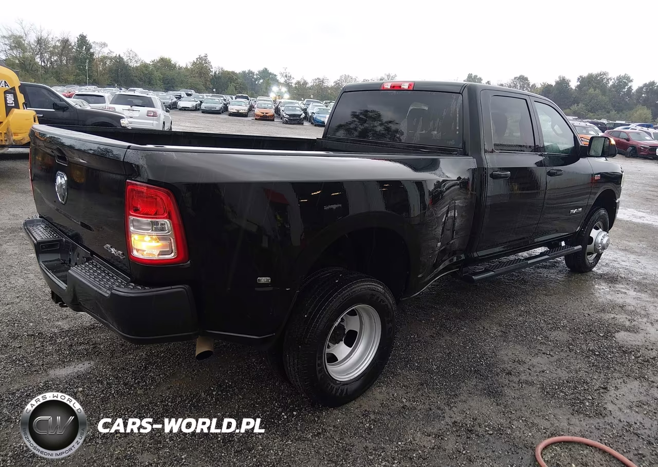 2021 Ram 3500 Tradesman 4X4 8' Box VIN:3C63RRGJXMG665695 - 4