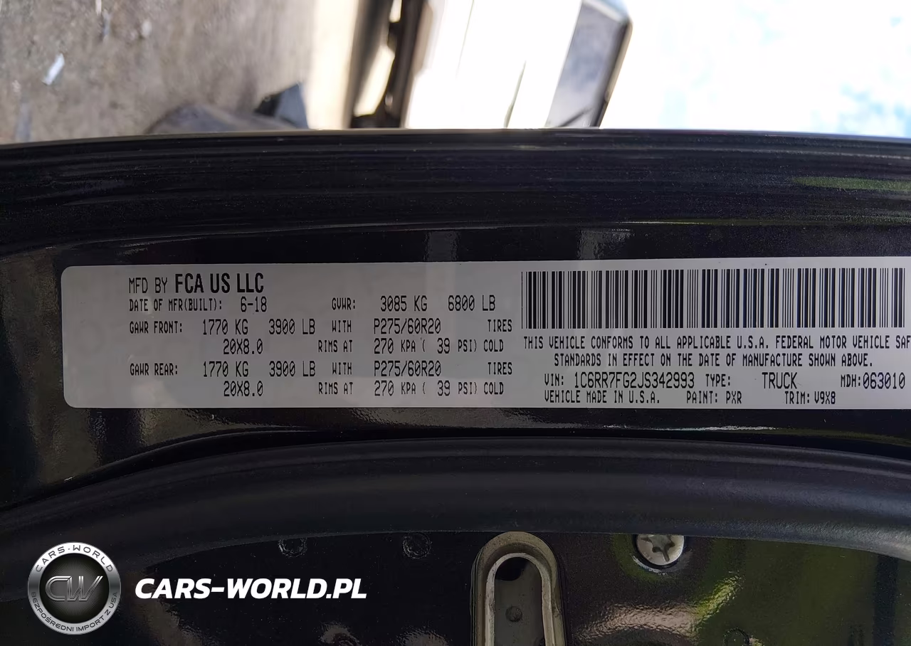 2018 Ram 1500 VIN:1C6RR7FG2JS342993 - 9
