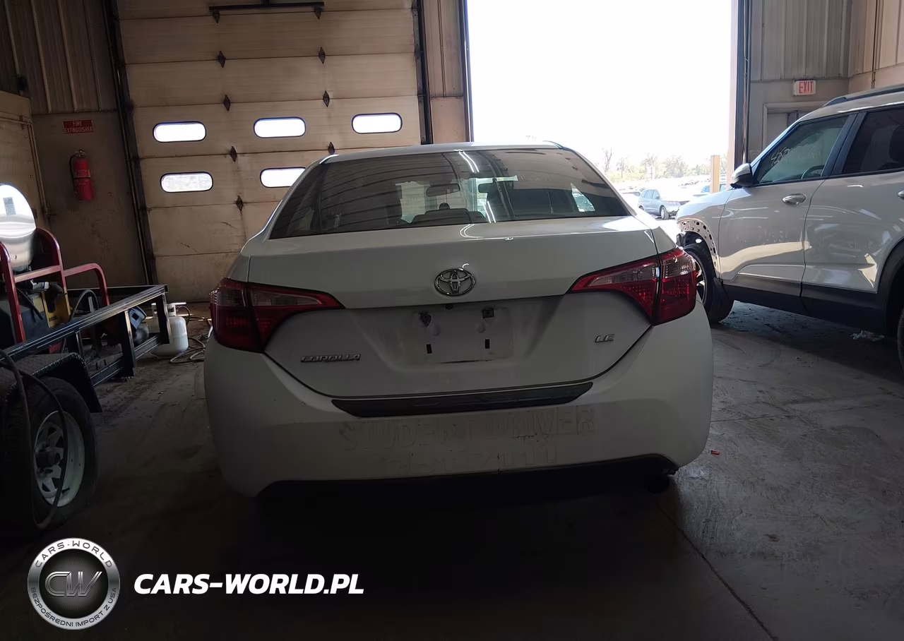 2017 Toyota Corolla Le VIN:2T1BURHE3HC775556 - 17