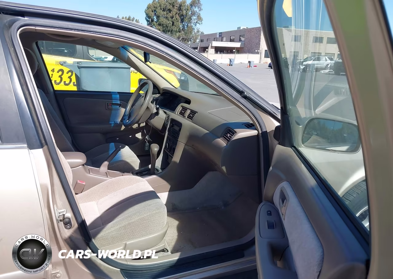 2001 Toyota Camry Le VIN:JT2BG22K110564975 - 5