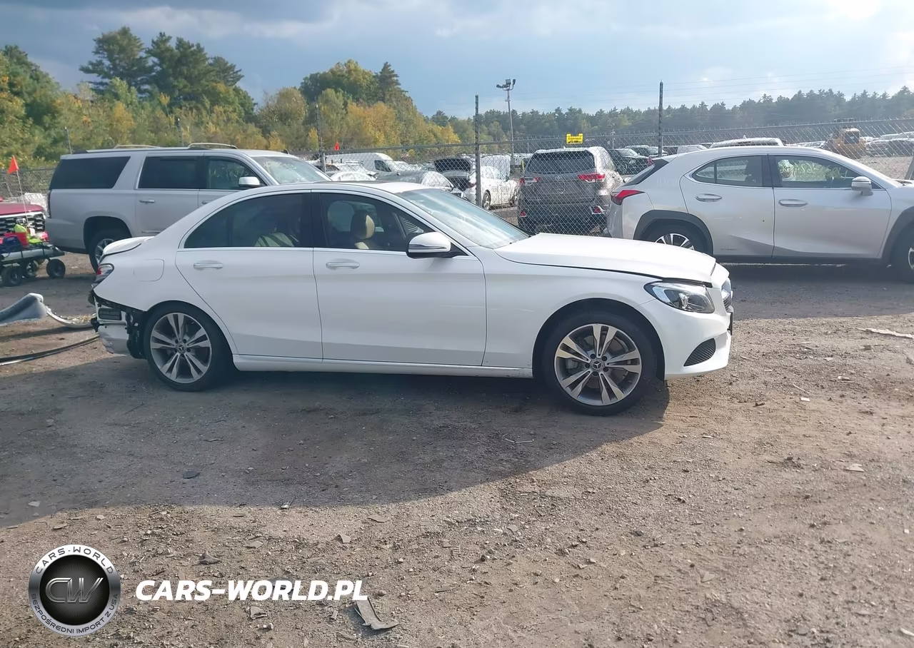 2018 Mercedes-Benz C 300 4Matic VIN:55SWF4KB4JU281042 - 14