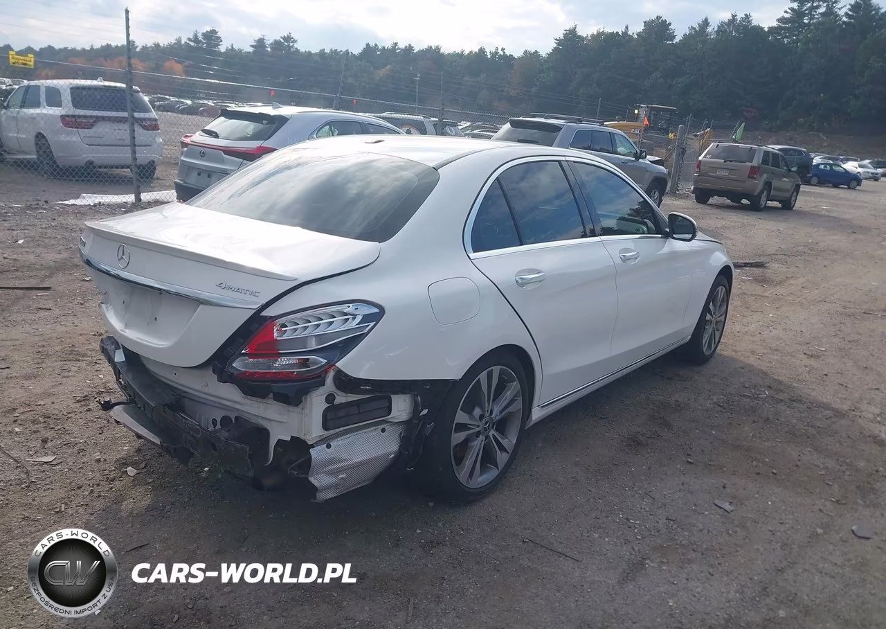 2018 Mercedes-Benz C 300 4Matic VIN:55SWF4KB4JU281042 - 4