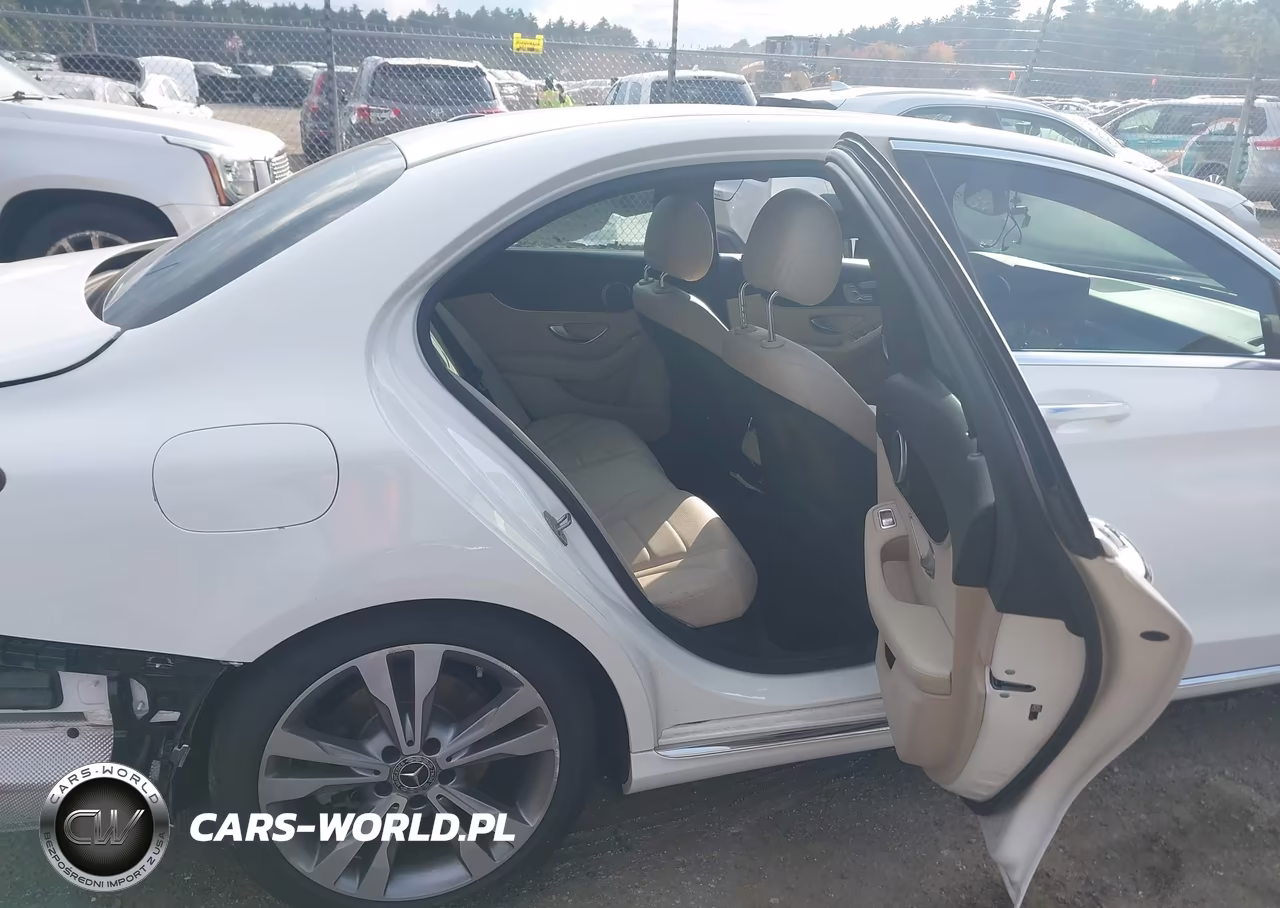 2018 Mercedes-Benz C 300 4Matic VIN:55SWF4KB4JU281042 - 8