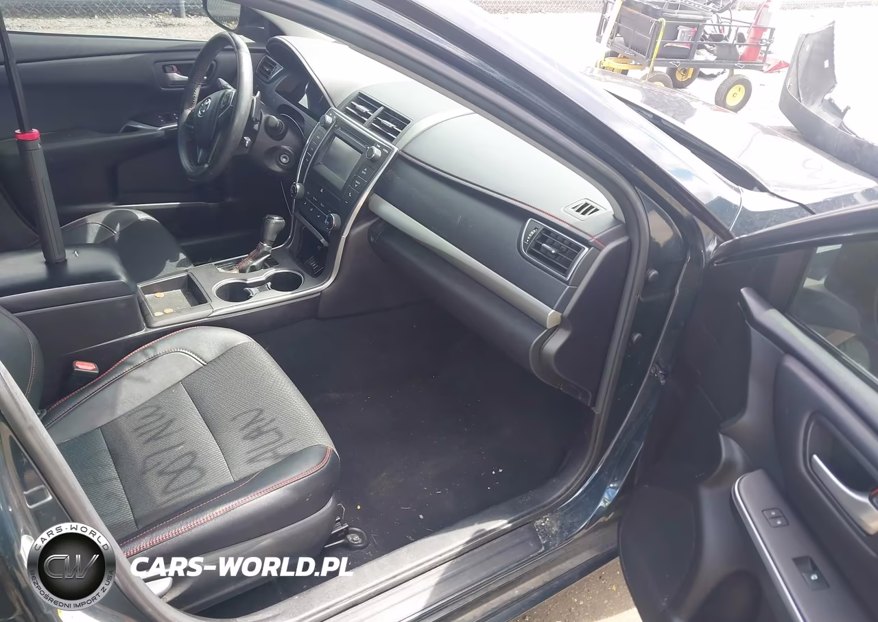 2017 Toyota Camry Se VIN:4T1BF1FK5HU308982 - 5