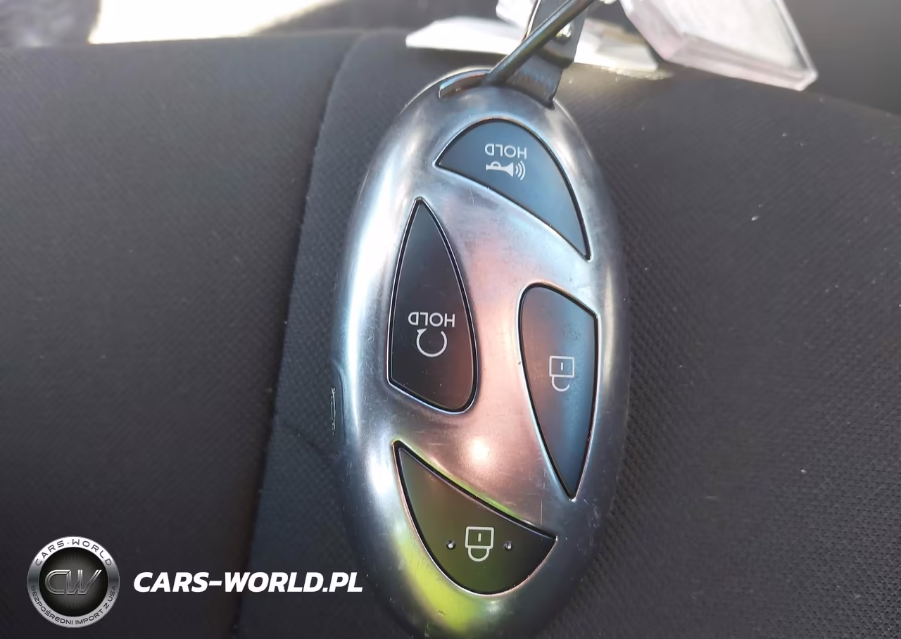 2026 Hyundai Elantra Hybrid Blue VIN:KMHLM4DJ0TU198633 - 11