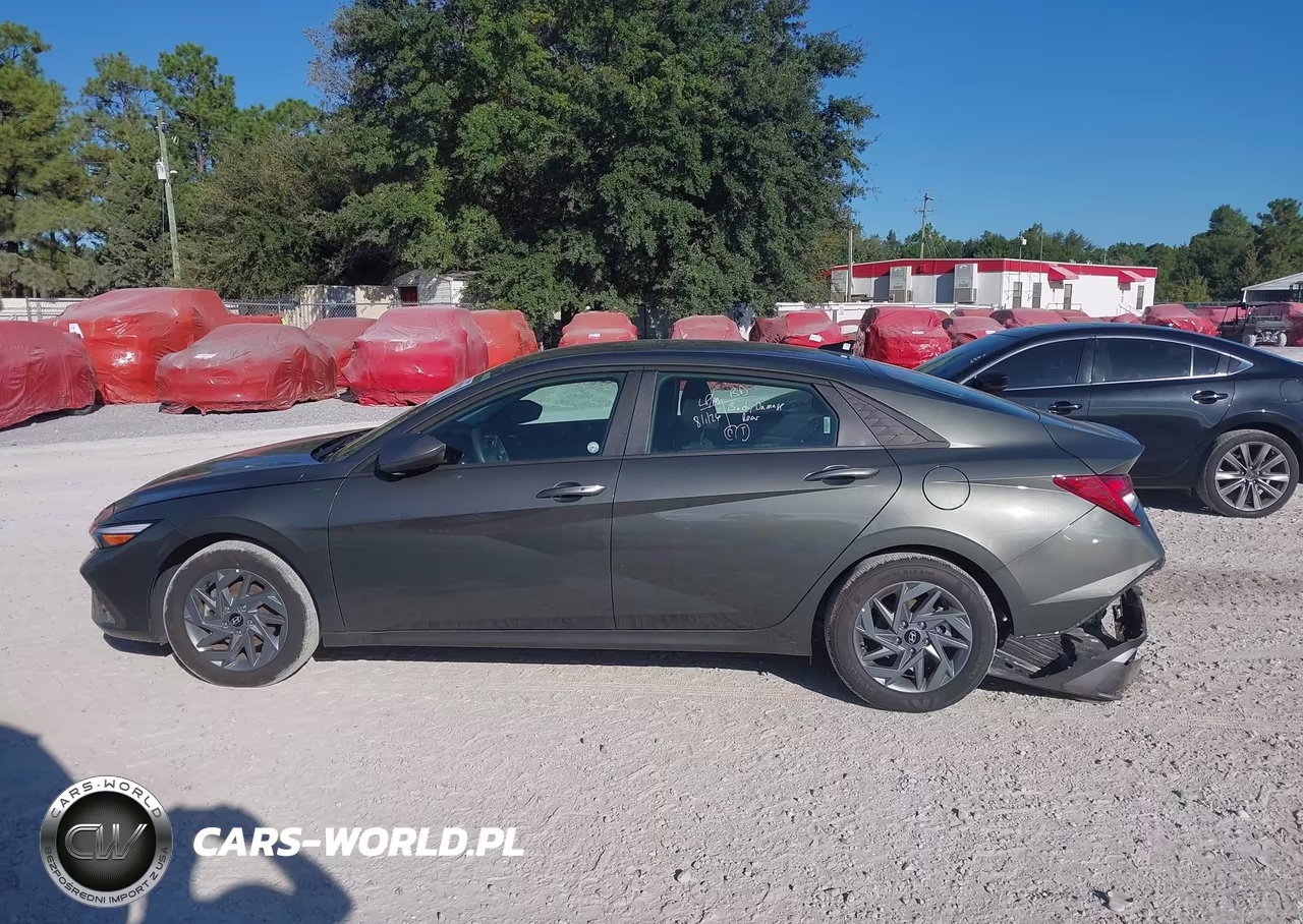 2026 Hyundai Elantra Hybrid Blue VIN:KMHLM4DJ0TU198633 - 14