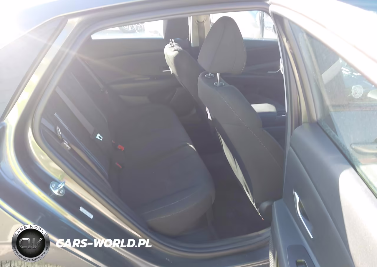 2026 Hyundai Elantra Hybrid Blue VIN:KMHLM4DJ0TU198633 - 8