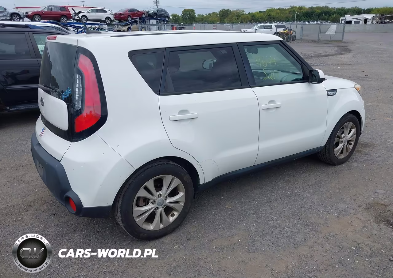 2015 Kia Soul + VIN:KNDJP3A54F7163780 - 4