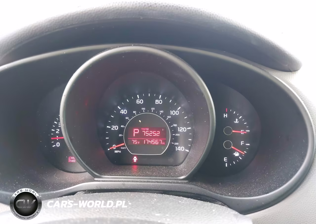 2015 Kia Soul + VIN:KNDJP3A54F7163780 - 7