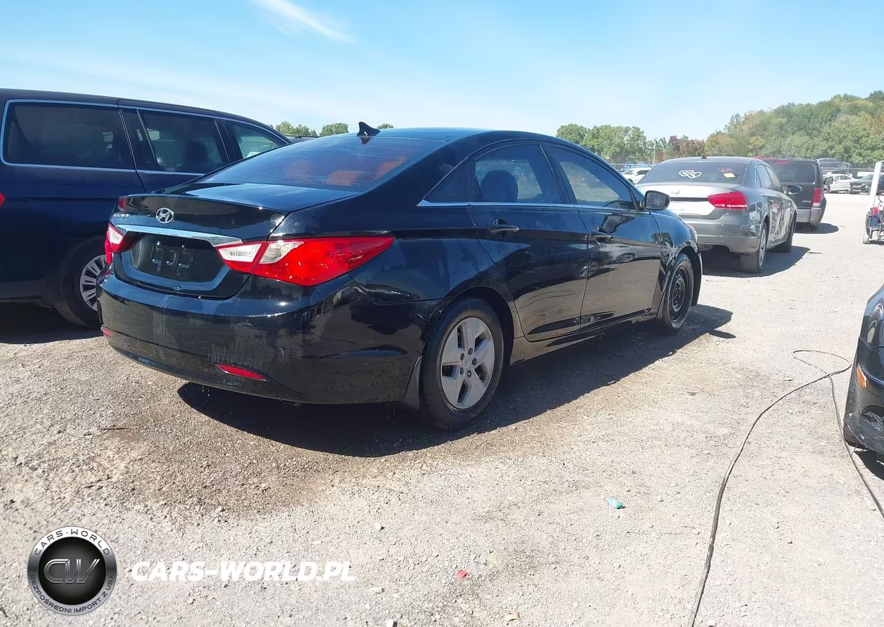 2011 Hyundai Sonata Gls VIN:5NPEB4AC3BH090377 - 4