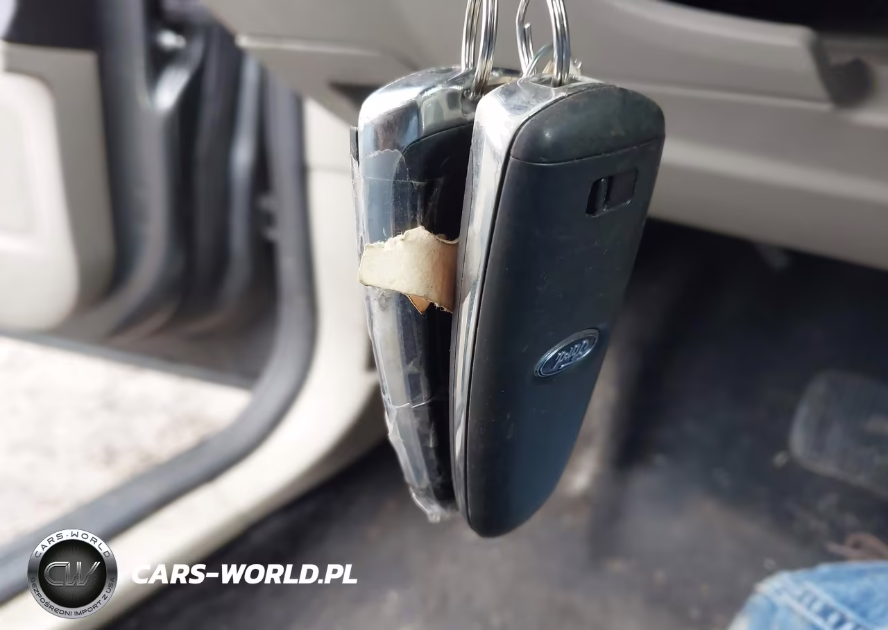 2017 Ford Focus Electric VIN:1FADP3R4XHL269921 - 11