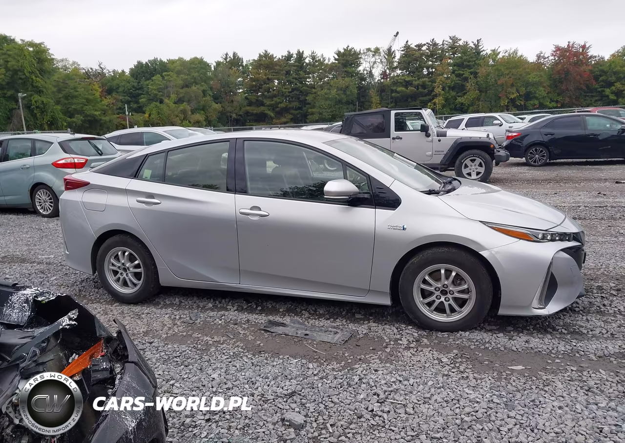 2020 Toyota Prius Prime Xle VIN:JTDKARFPXL3155382 - 13