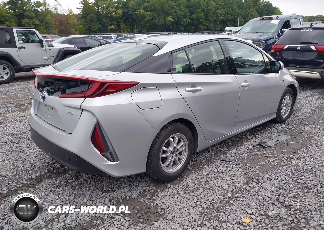 2020 Toyota Prius Prime Xle VIN:JTDKARFPXL3155382 - 4