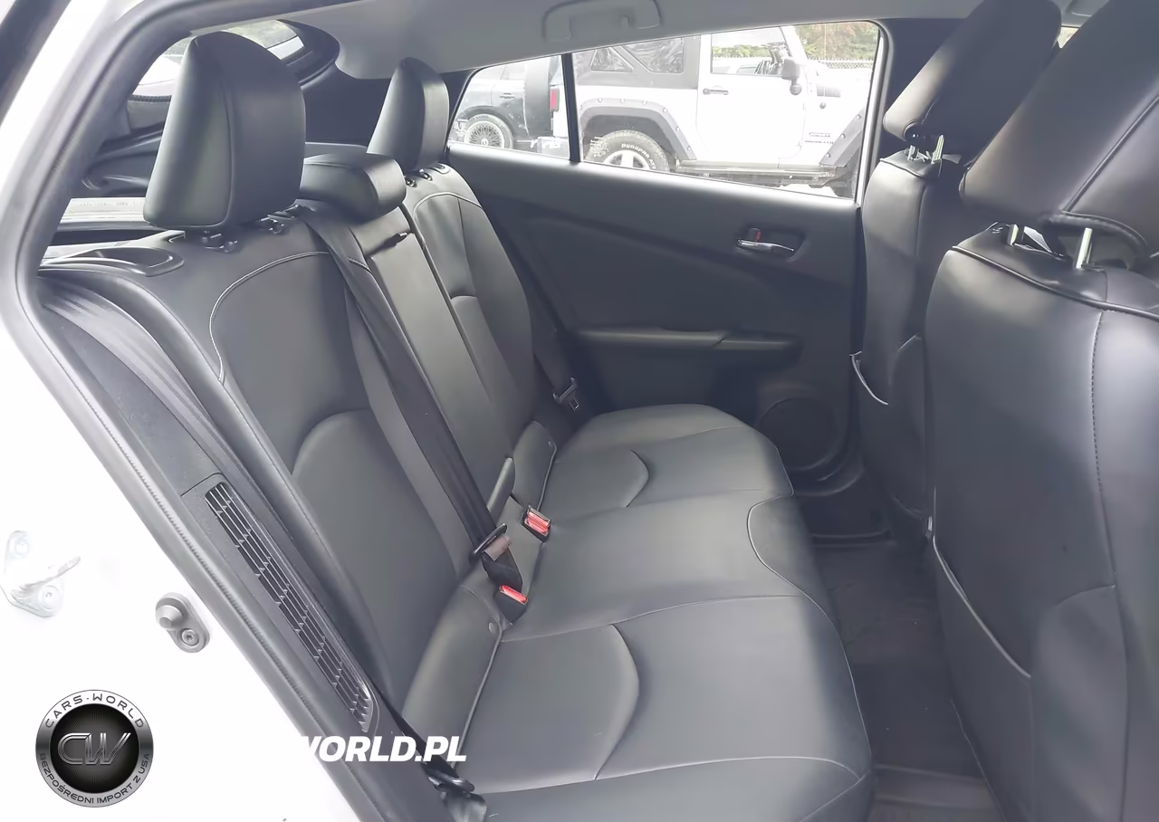 2020 Toyota Prius Prime Xle VIN:JTDKARFPXL3155382 - 8