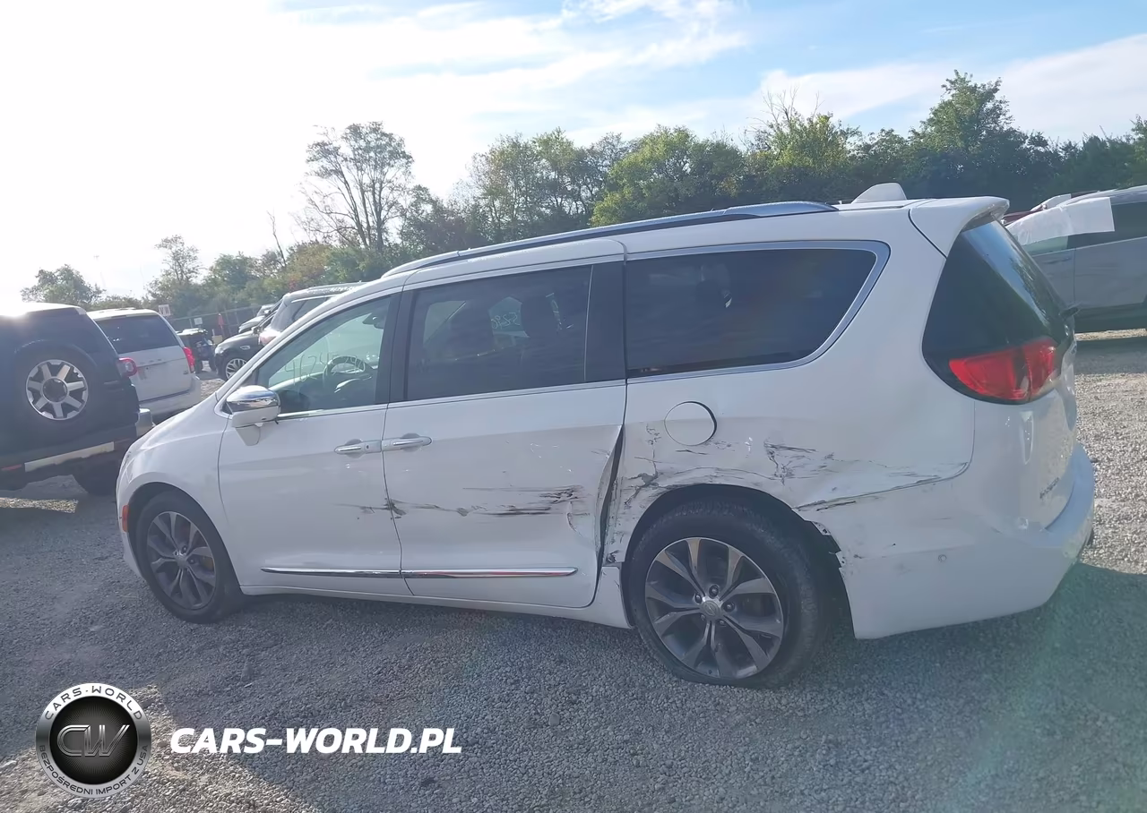 2017 Chrysler Pacifica Limited VIN:2C4RC1GG1HR507370 - 14
