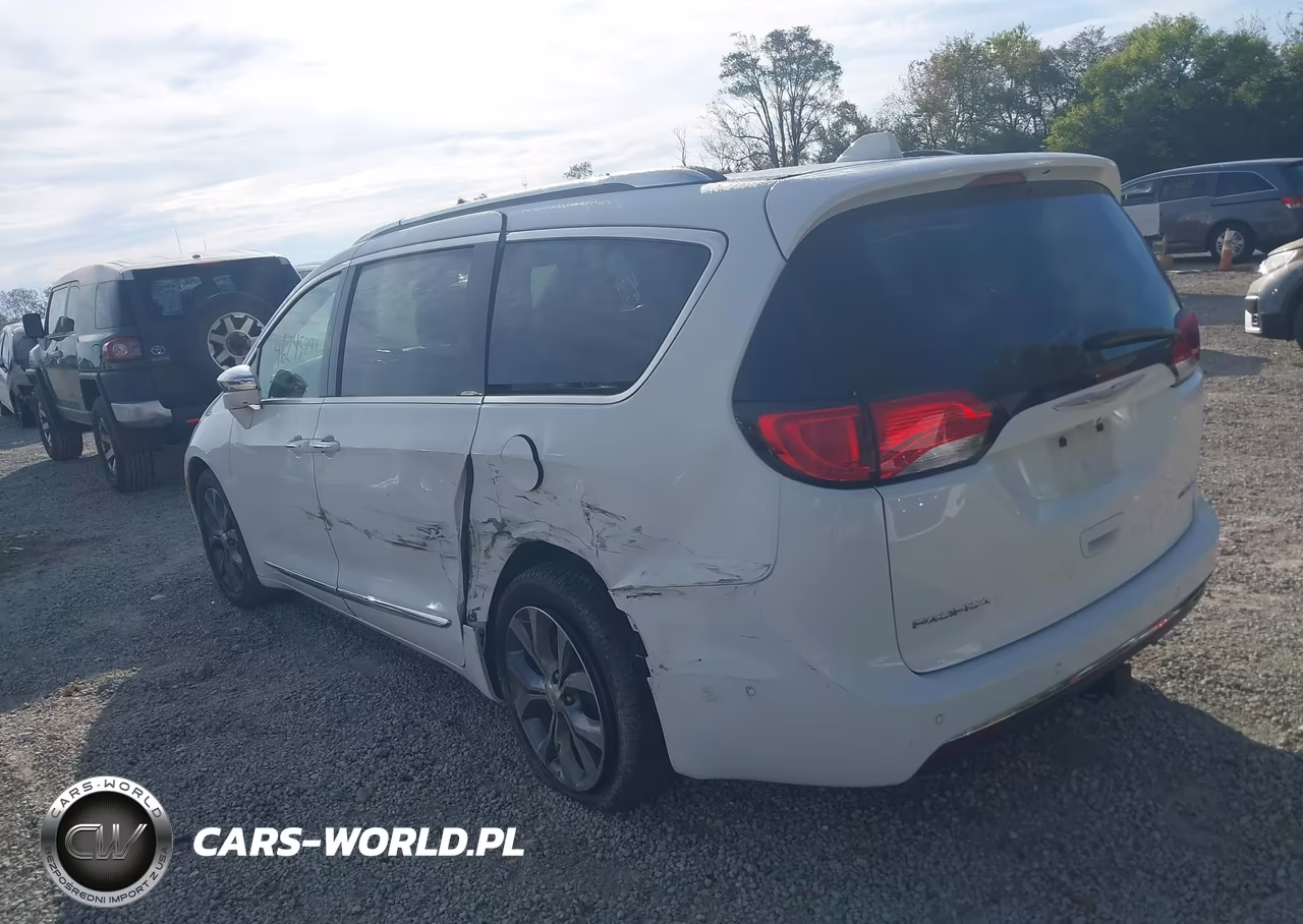 2017 Chrysler Pacifica Limited VIN:2C4RC1GG1HR507370 - 3