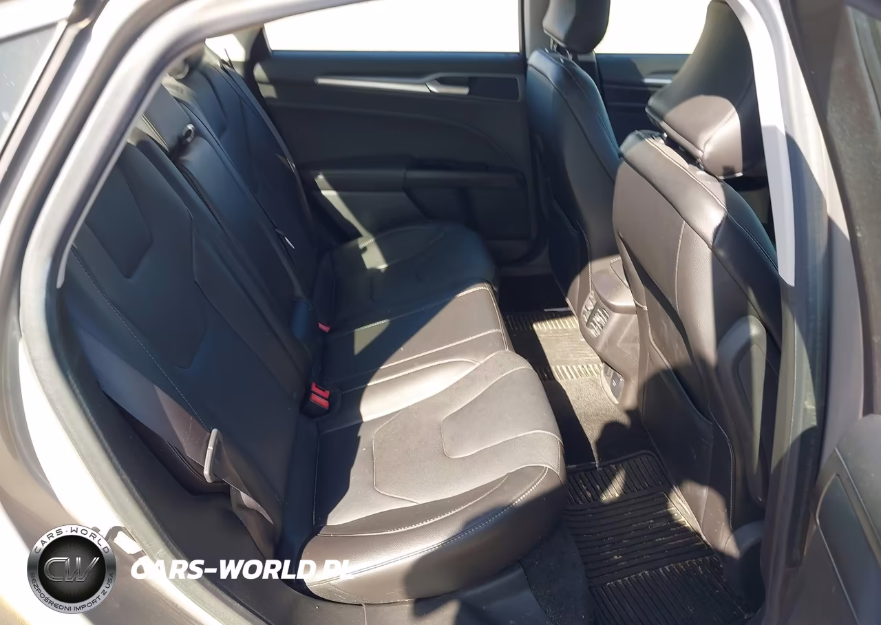2016 Ford Fusion Hybrid Titanium VIN:3FA6P0RUXGR127205 - 8