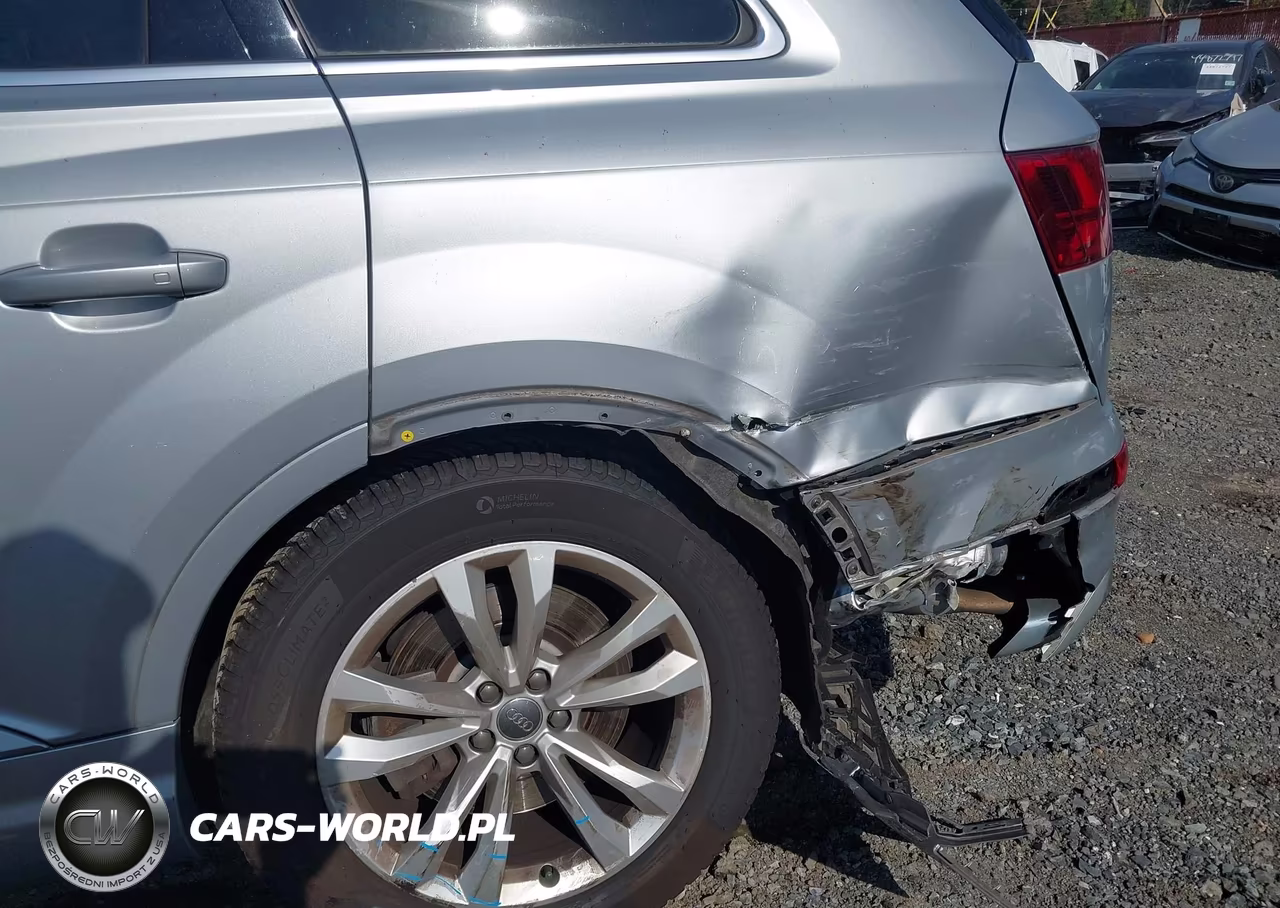 2018 Audi Q7 2.0T Premium VIN:WA1LHAF72JD009285 - 6