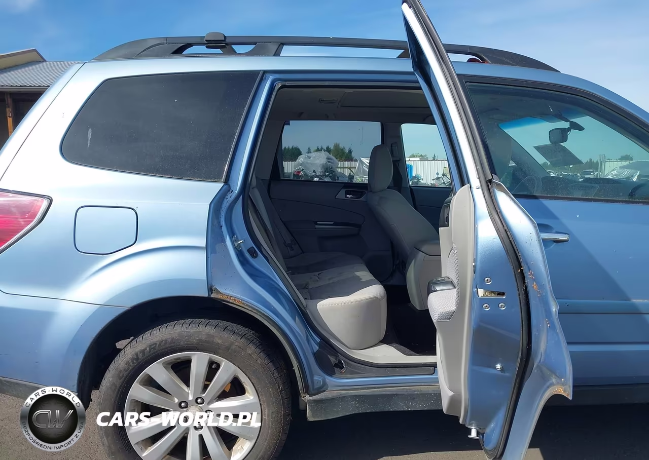 2011 Subaru Forester 2.5X Premium VIN:JF2SHADC6BH773055 - 8