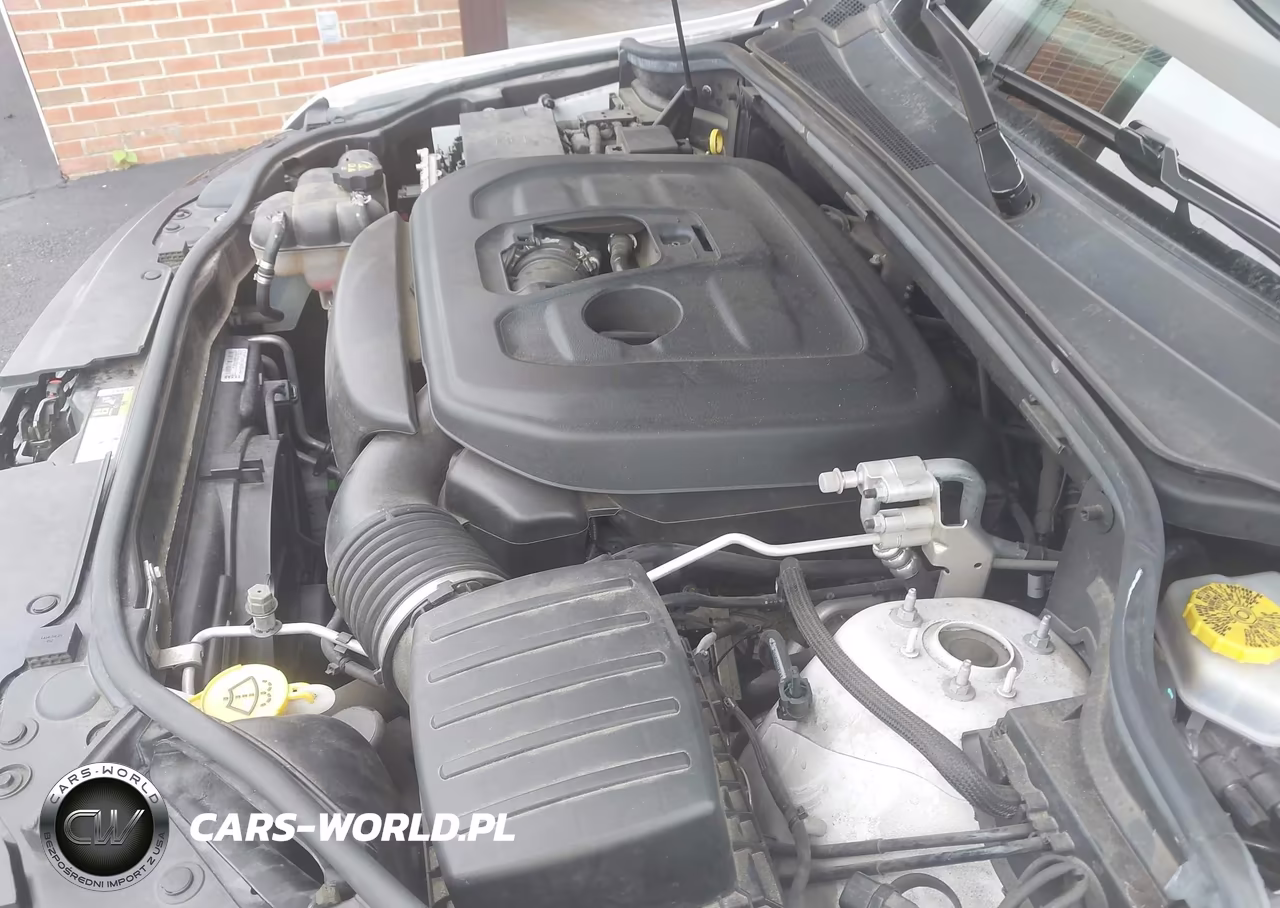 2019 Jeep Grand Cherokee Laredo E 4X4 VIN:1C4RJFAG6KC766108 - 10