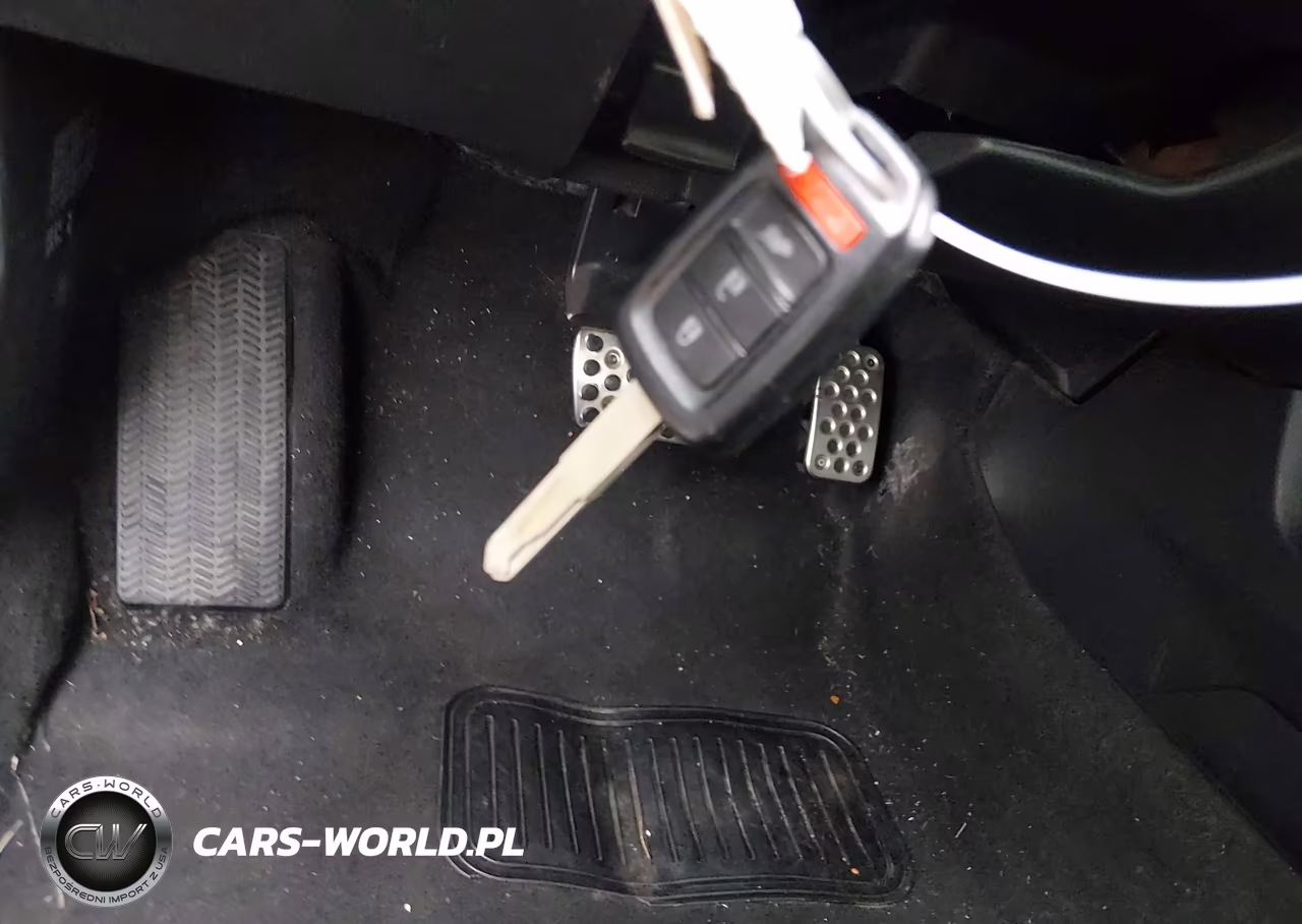 2017 Honda Civic Sport VIN:SHHFK7H48HU409251 - 11