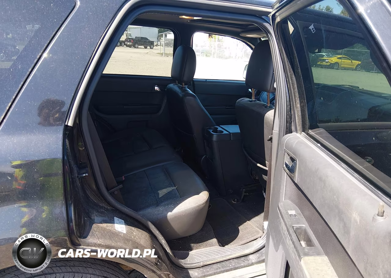 2010 Ford Escape Limited VIN:1FMCU9EG9AKB65669 - 8