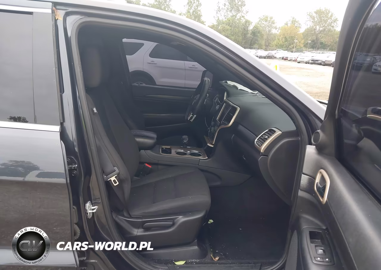 2014 Jeep Grand Cherokee Laredo VIN:1C4RJFAG7EC138191 - 5