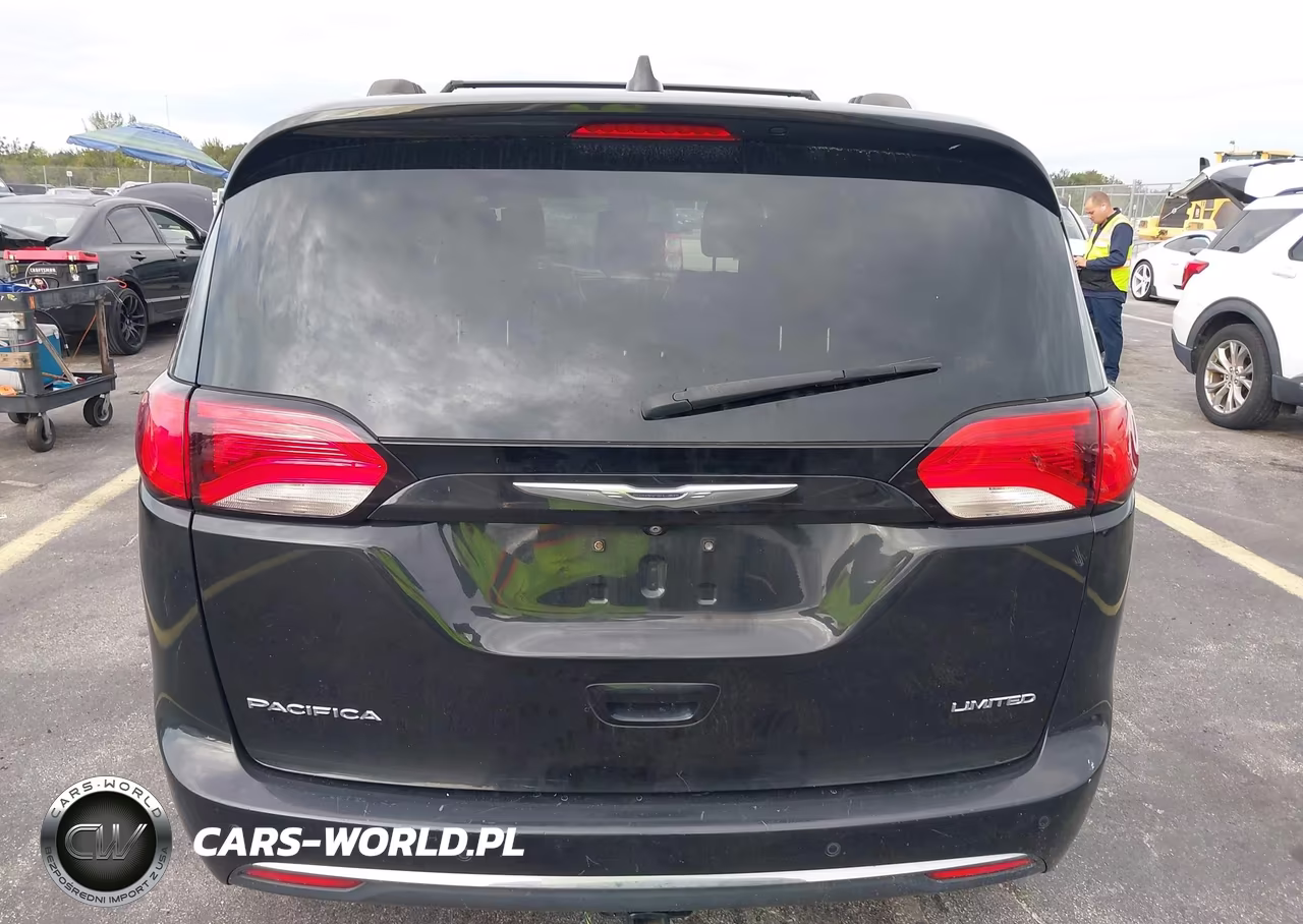 2017 Chrysler Pacifica Limited VIN:2C4RC1GG7HR616447 - 16