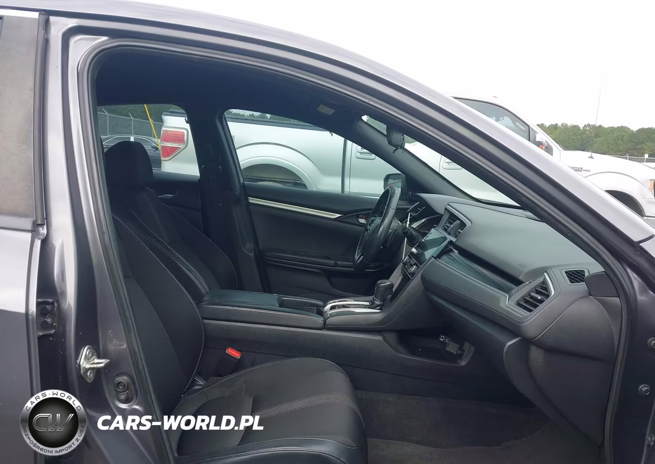 2019 Honda Civic Sport VIN:19XFC2F81KE025655 - 5