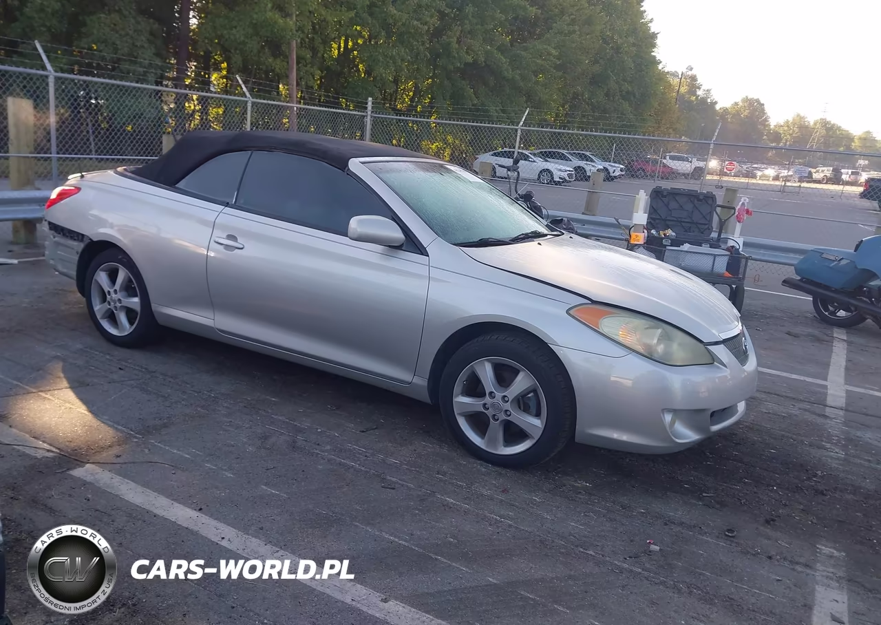 2004 Toyota Camry Solara Se