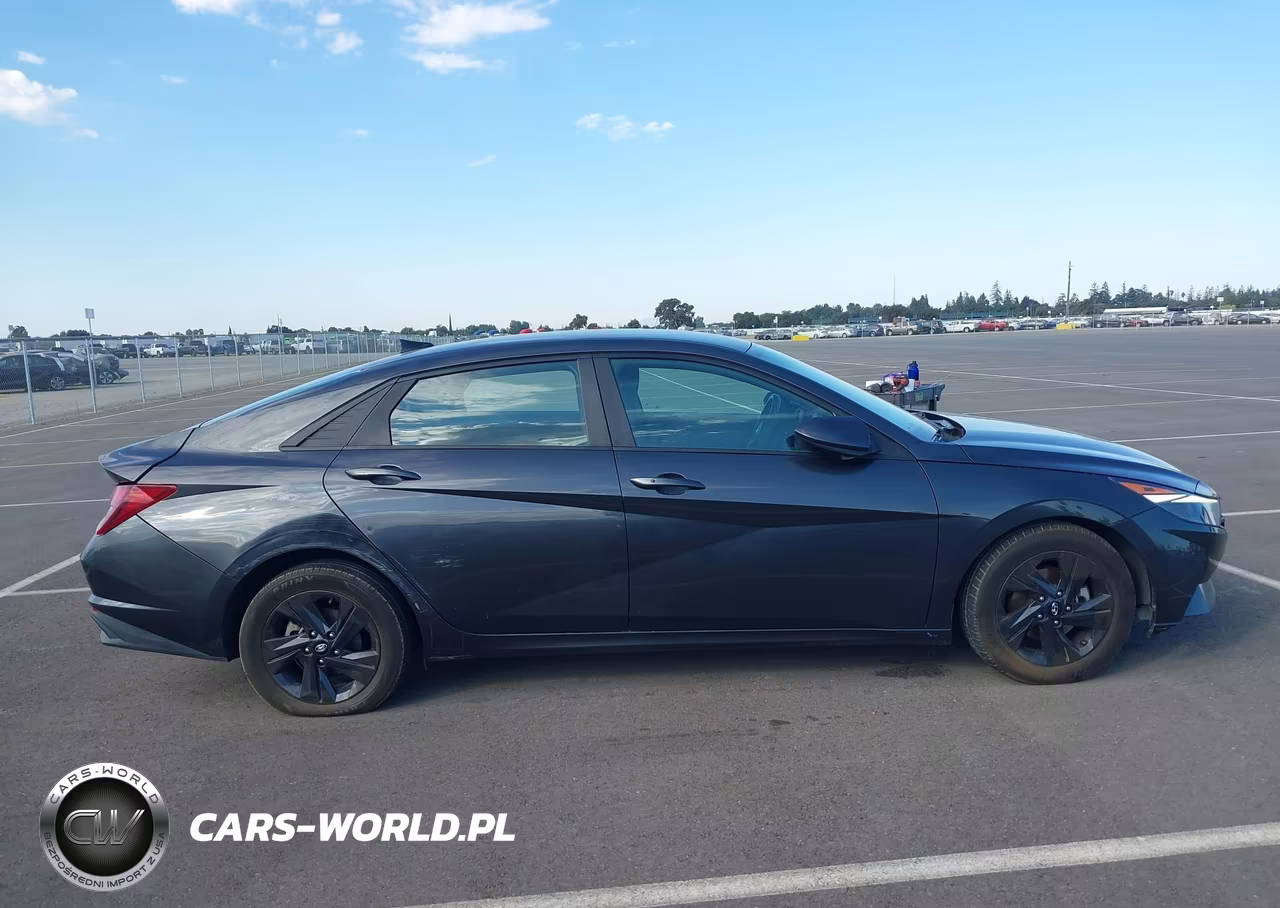 2021 Hyundai Elantra Sel VIN:5NPLM4AG0MH017622 - 13