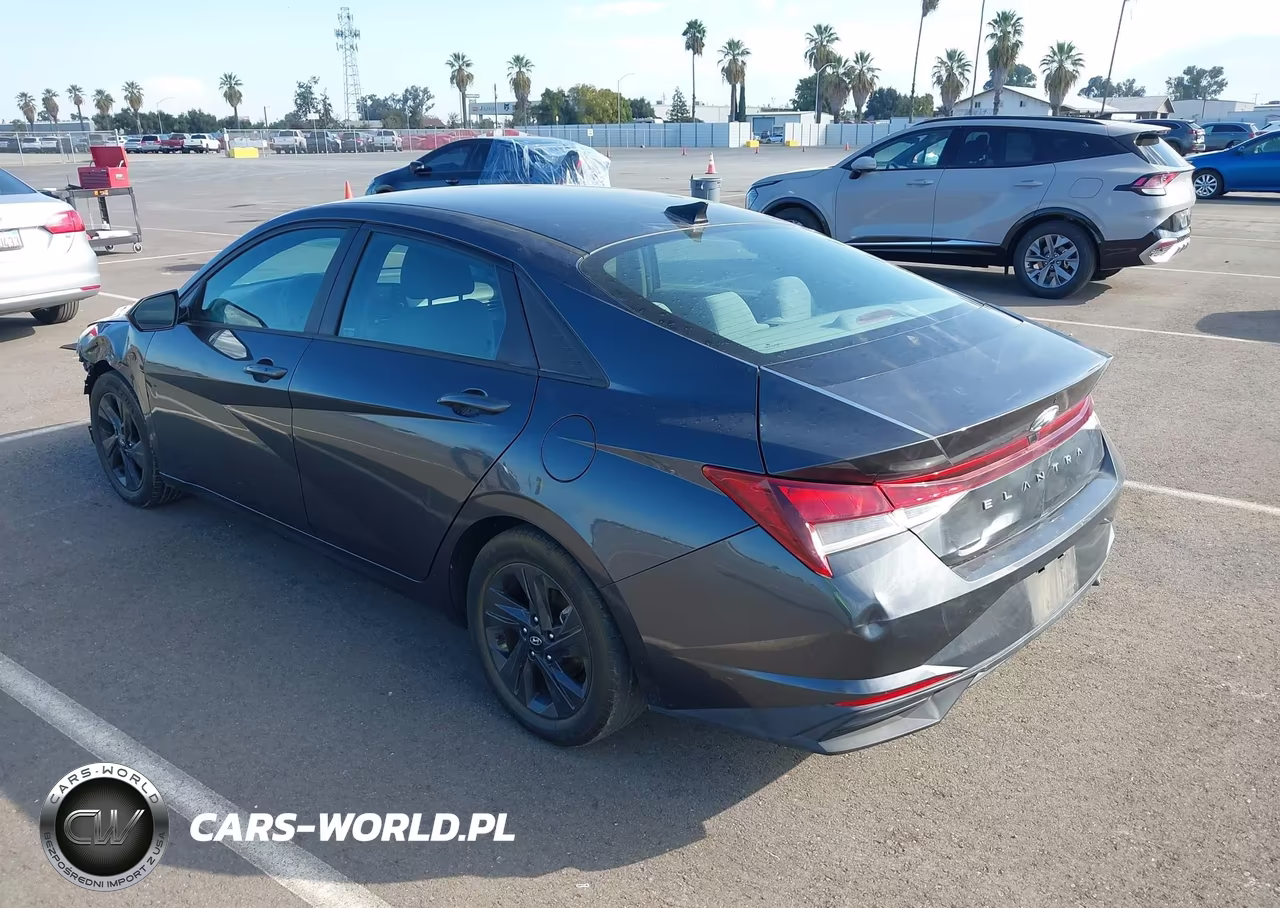 2021 Hyundai Elantra Sel VIN:5NPLM4AG0MH017622 - 3