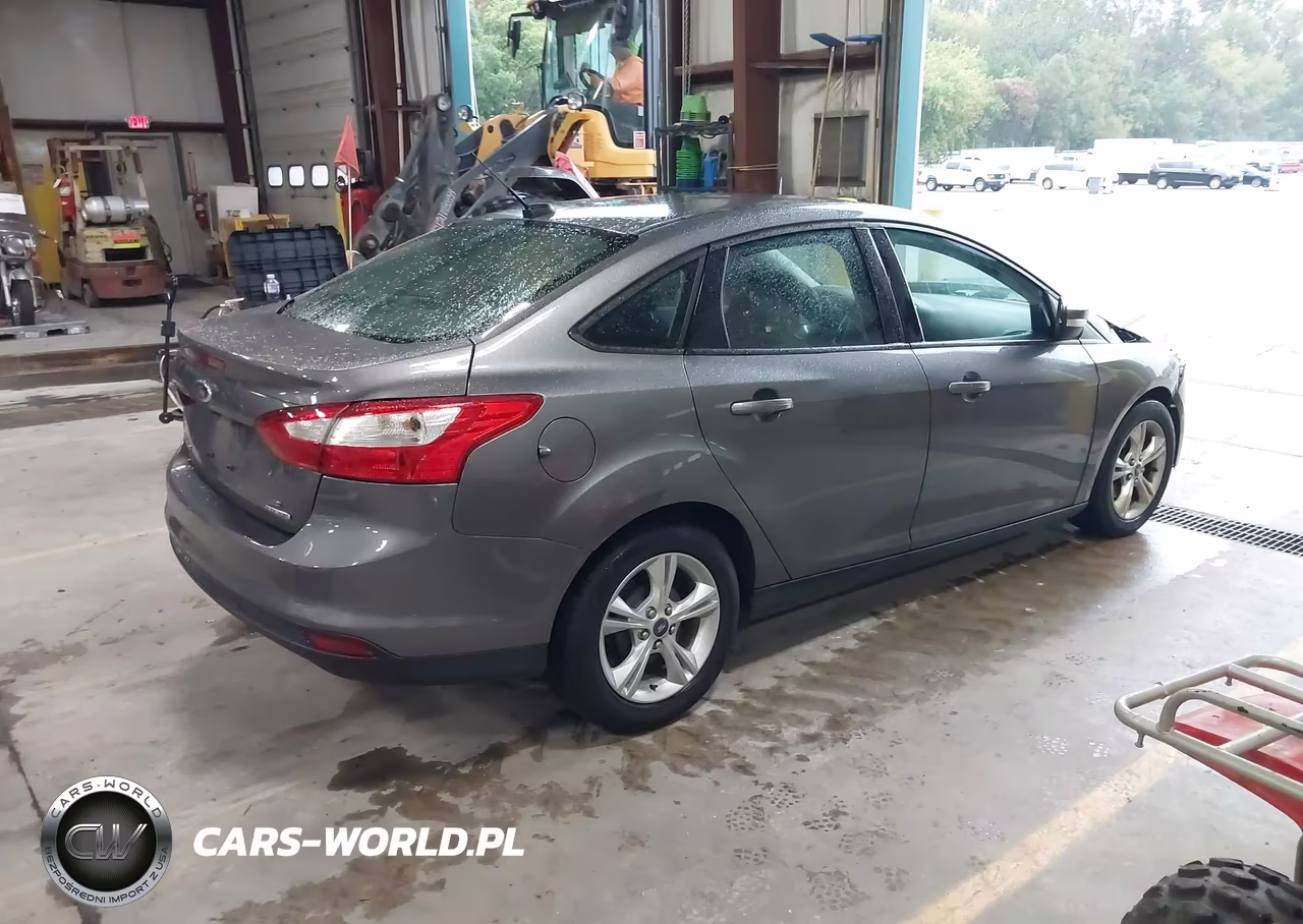2013 Ford Focus Se VIN:1FADP3F23DL243254 - 4