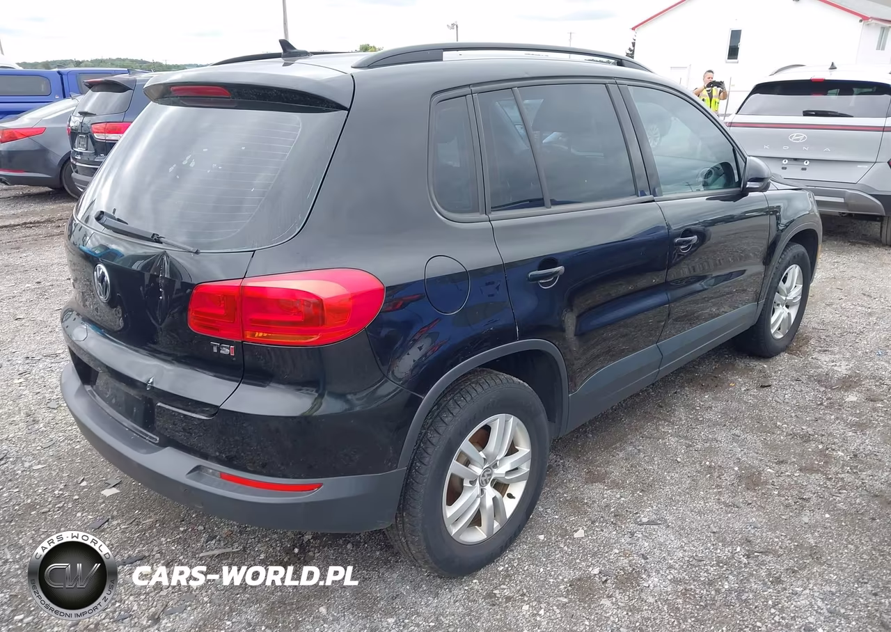 2017 Volkswagen Tiguan 2.0T-2.0T S VIN:WVGAV7AX0HK020710 - 4