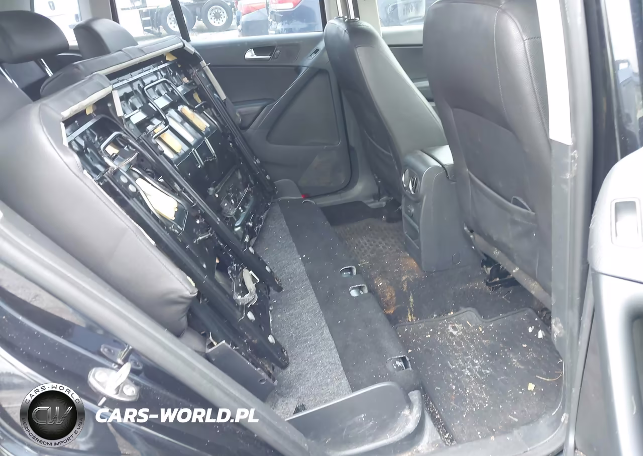 2017 Volkswagen Tiguan 2.0T-2.0T S VIN:WVGAV7AX0HK020710 - 8