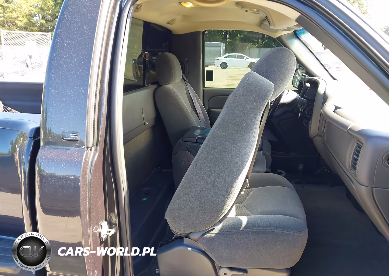2004 Chevrolet Silverado 1500 Ls VIN:1GCEK14T44Z296894 - 8