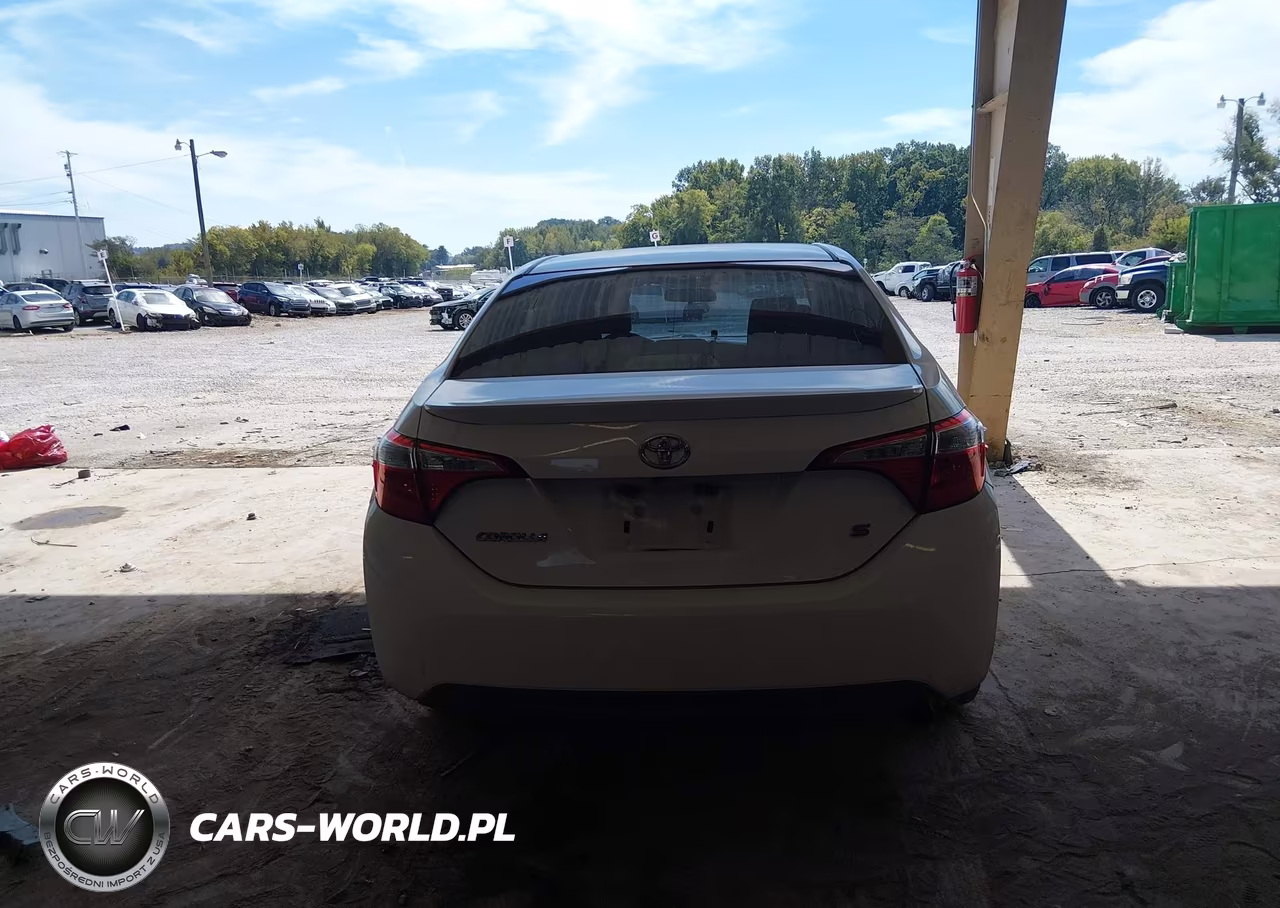 2015 Toyota Corolla S Plus VIN:5YFBURHE8FP361251 - 15