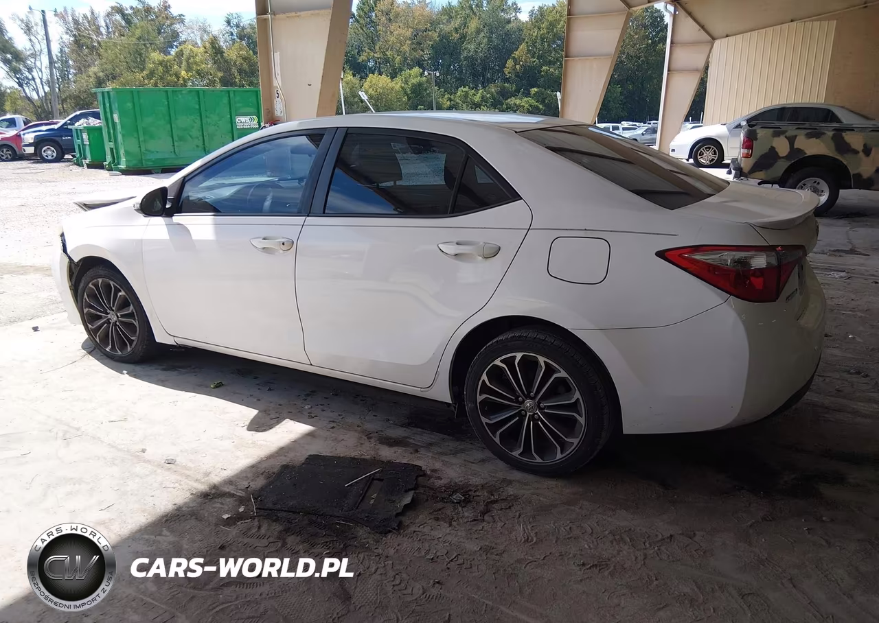 2015 Toyota Corolla S Plus VIN:5YFBURHE8FP361251 - 3