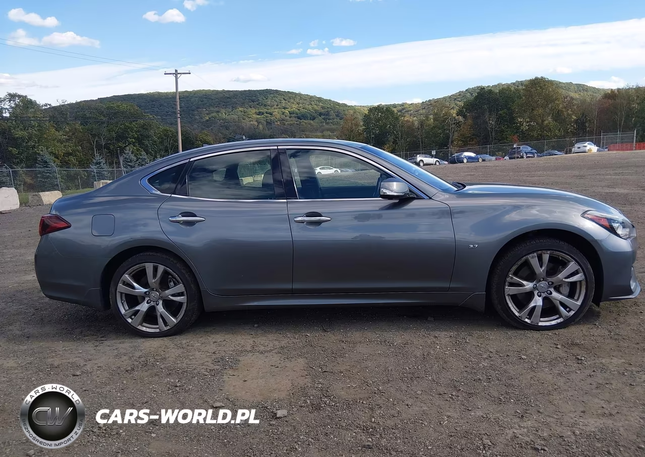 2017 Infiniti Q70 3.7X VIN:JN1BY1AR9HM770404 - 13
