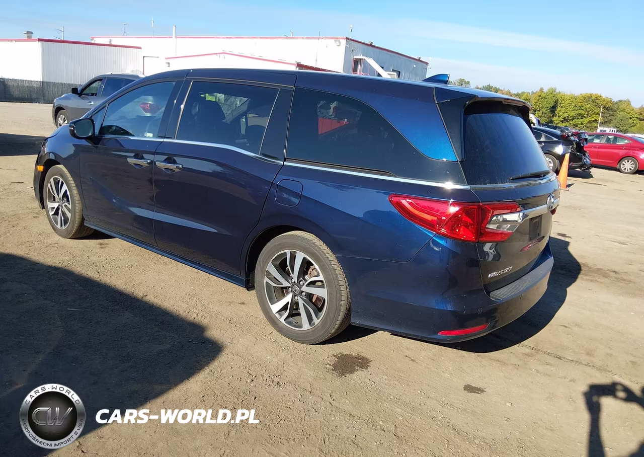2019 Honda Odyssey Elite VIN:5FNRL6H92KB067126 - 3