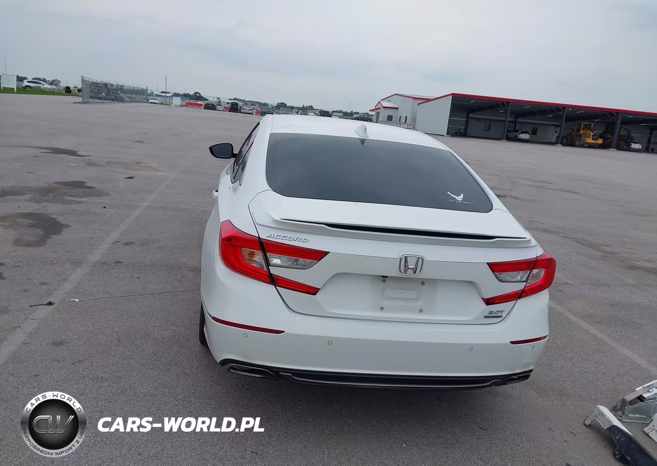 2018 Honda Accord Touring 2.0T VIN:1HGCV2F92JA028296 - 17